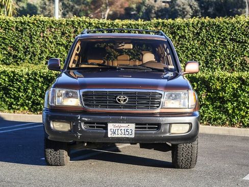 Used 1998 Toyota Land Cruiser image 3