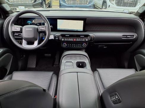 Used 2026 Hyundai Palisade Calligraphy image 4