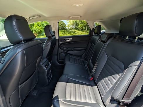 Used 2024 Ford Edge SEL AWD/4WD image 29