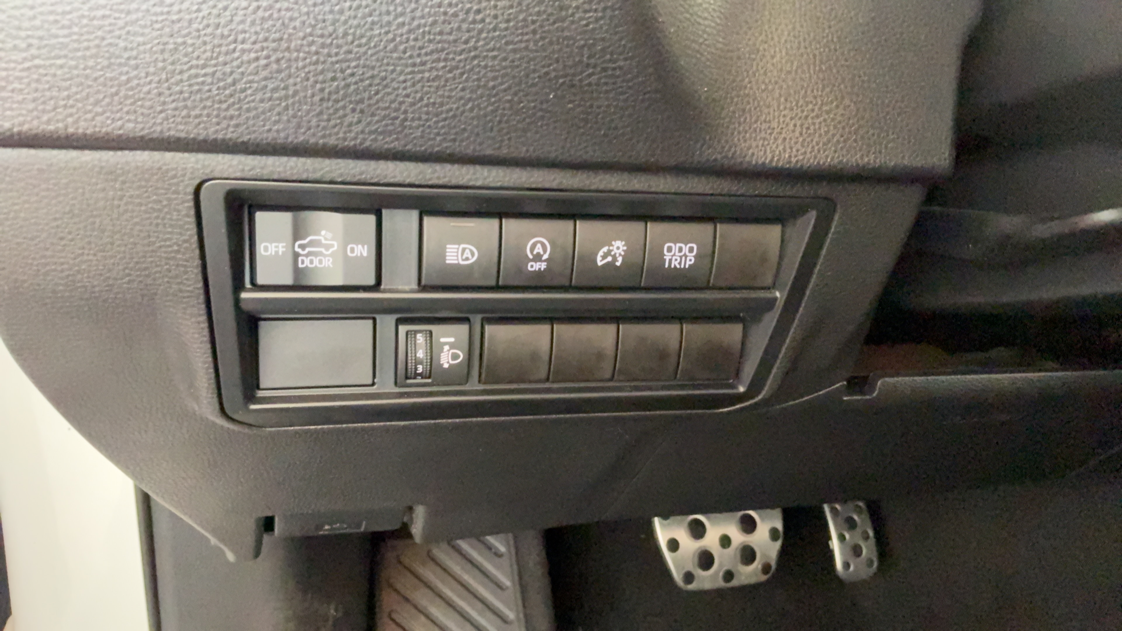 Used 2023 Toyota Tundra SR5 w/ TRD Off-Road Package AWD/4WD image 17
