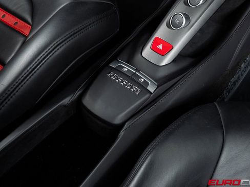 Used 2016 Ferrari 488 GTB image 33