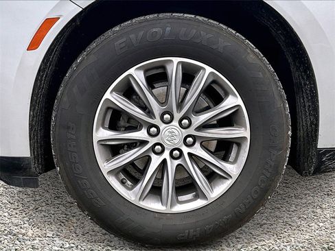 Used 2022 Buick Enclave Premium image 8