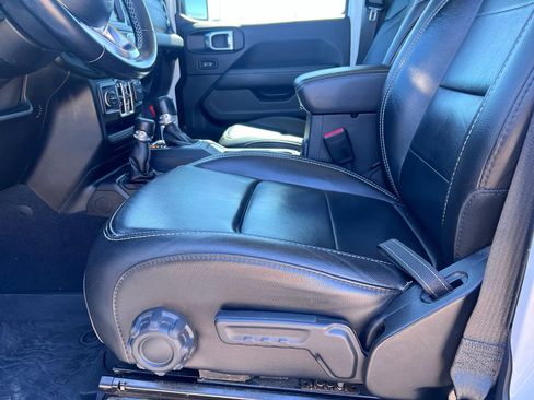 Certified 2021 Jeep Gladiator Overland w/ Popular Equipment Package image 20