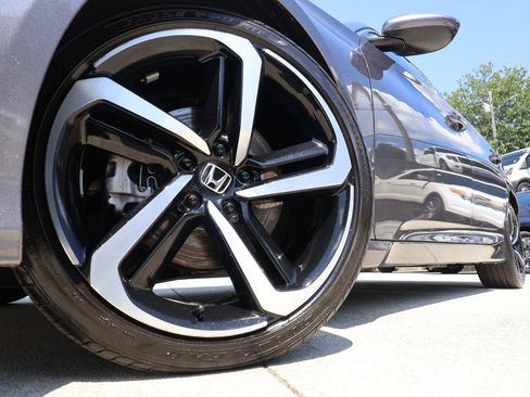 Used 2018 Honda Accord Sport image 24