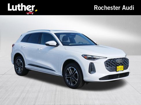 New 2025 Audi Q5 Premium image 1