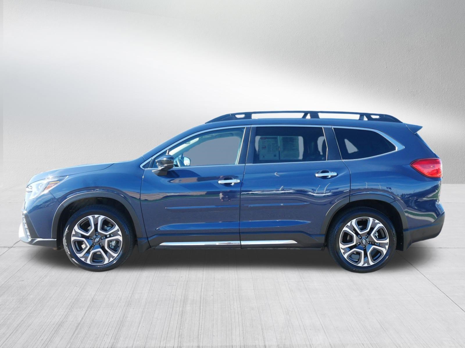 Used 2024 Subaru Ascent Touring AWD/4WD image 4
