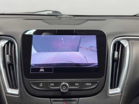Used 2021 Chevrolet Malibu Premier FWD image 30
