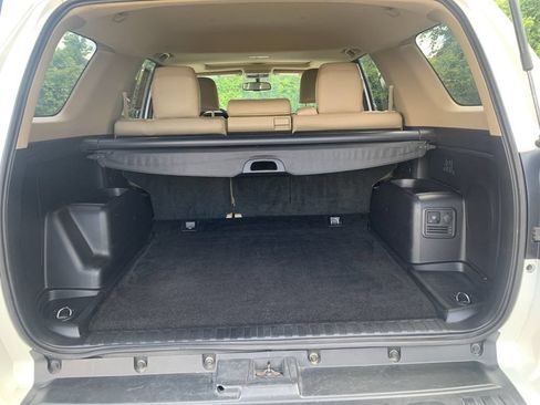 Used 2019 Toyota 4Runner Limited AWD/4WD image 18