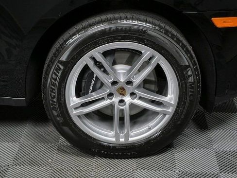 New 2026 Porsche Macan AWD image 38