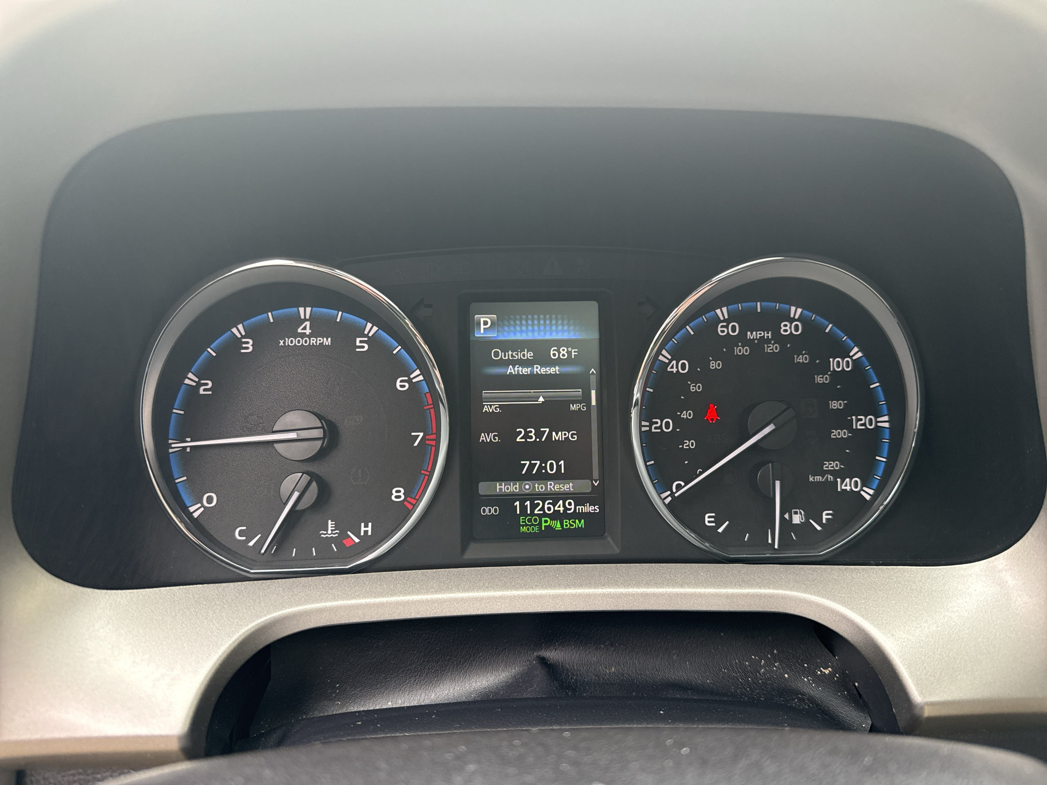 Used 2017 Toyota RAV4 Limited w/ Advanced Technology Package AWD/4WD image 13