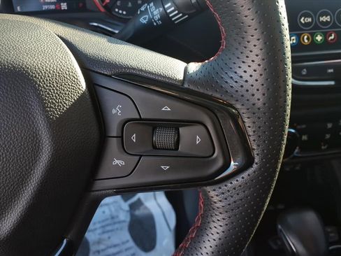 Used 2023 Chevrolet TrailBlazer RS w/ Sun and Liftgate Package image 22