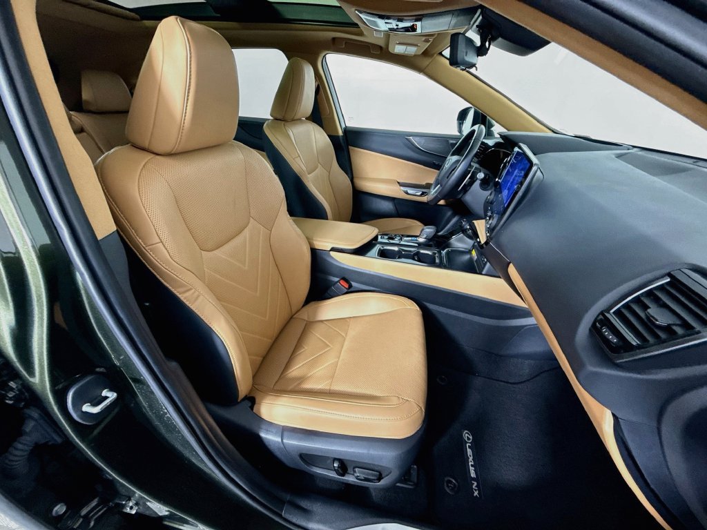 Certified 2025 Lexus NX 350h AWD w/ Accessory Package (Z2) image 30
