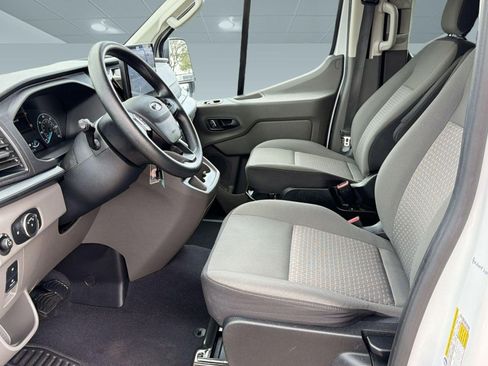 Used 2024 Ford Transit 350 XLT image 5