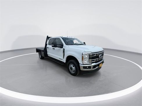 Certified 2024 Ford F350 XL w/ XL Chrome Package image 2
