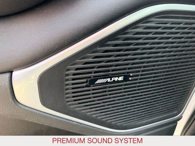 Certified 2024 Jeep Wagoneer Series II AWD/4WD image 12
