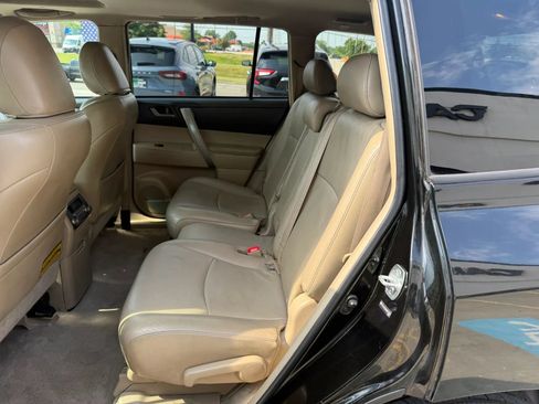 Used 2010 Toyota Highlander SE AWD/4WD image 20