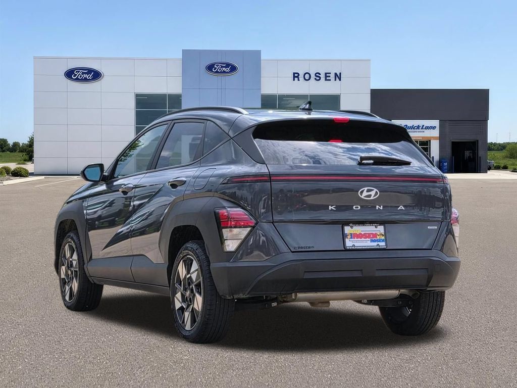 Used 2024 Hyundai Kona SEL AWD/4WD image 5