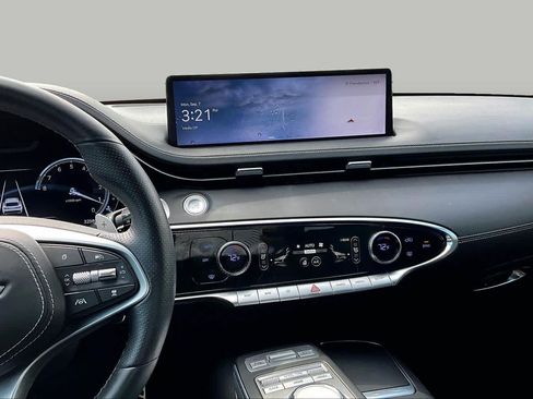 Used 2023 Genesis GV70 2.5T w/ Sport Prestige Package AWD/4WD image 7