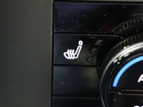 Used 2026 Nissan Rogue SV w/ Cold Weather Package FWD image 16