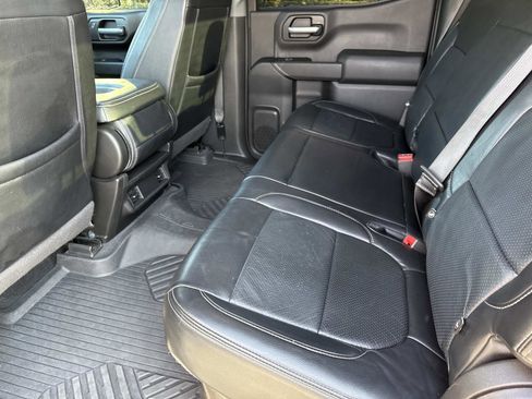 Used 2021 Chevrolet Silverado 1500 Custom Trail Boss w/ Safety Confidence Package image 10