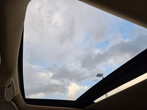 Used 2019 Ford F150 Lariat w/ Equipment Group 502A Luxury image 18