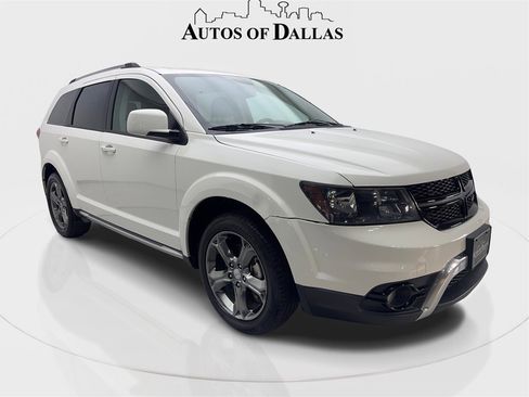 Used 2017 Dodge Journey Crossroad image 4