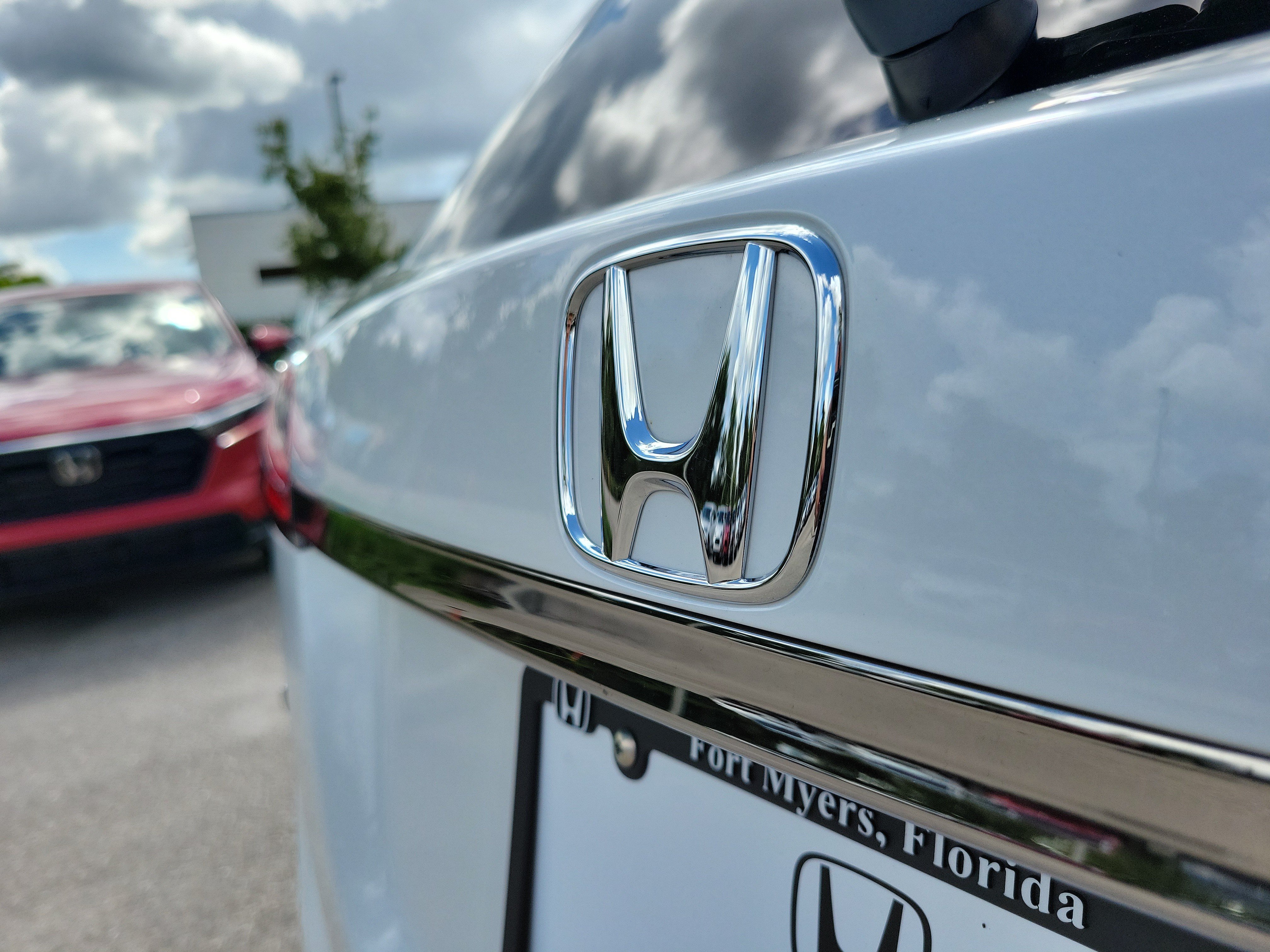 Certified 2021 Honda HR-V EX-L image 9