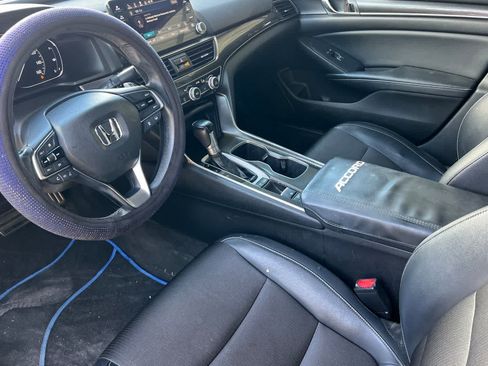 Used 2018 Honda Accord Sport image 14