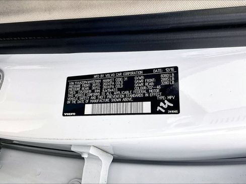 Used 2017 Volvo XC90 T6 Momentum w/ Vision Package AWD/4WD image 42