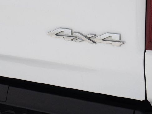 Used 2023 RAM 1500 Laramie AWD/4WD image 17