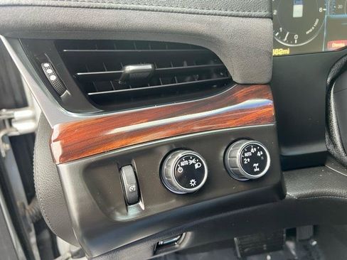 Used 2015 Cadillac Escalade ESV Premium image 24