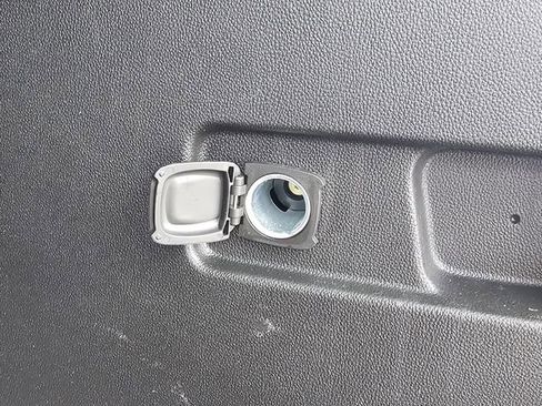 Used 2023 GMC Acadia AT4 w/ Technology Package image 32