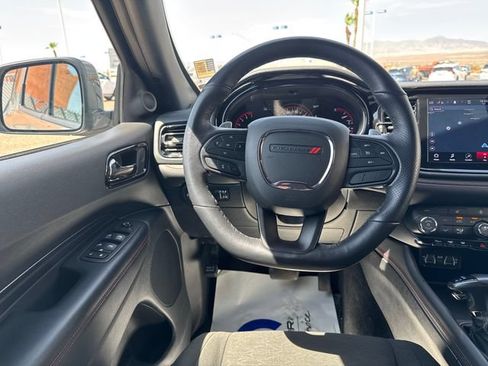 Used 2025 Dodge Durango GT AWD/4WD image 13