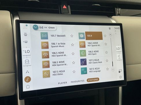 Certified 2025 Land Rover Discovery Sport S image 23