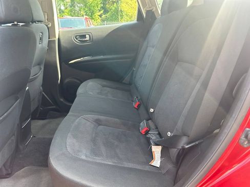 Used 2014 Nissan Rogue S w/ Convenience Package FWD image 17