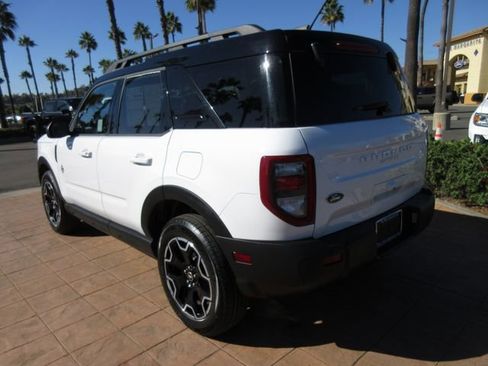 Certified 2025 Ford Bronco Sport Outer Banks image 2