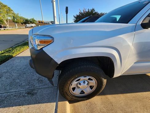 Used 2022 Toyota Tacoma SR RWD image 7