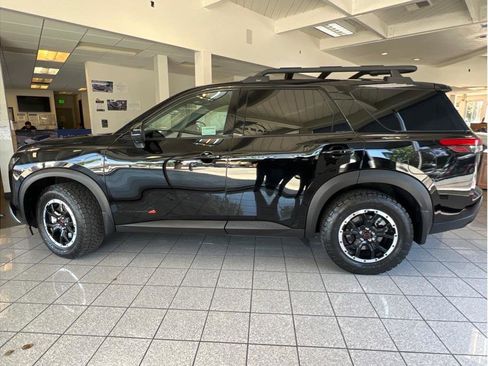New 2026 Nissan Pathfinder Rock Creek AWD/4WD image 5