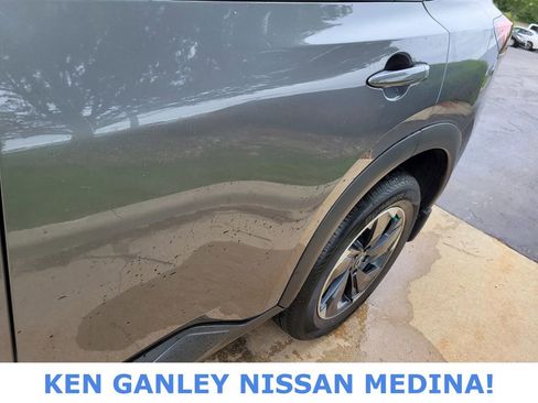 Certified 2026 Nissan Rogue SV AWD/4WD image 12