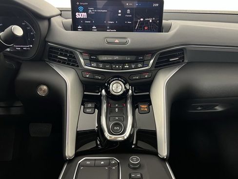 Certified 2025 Acura TLX w/ Technology Package image 17