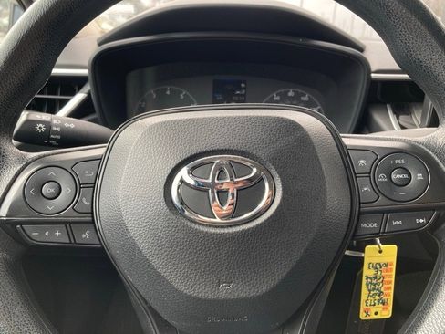 Used 2024 Toyota Corolla LE image 17
