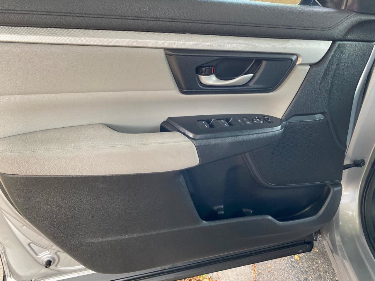 Used 2018 Honda CR-V LX image 26