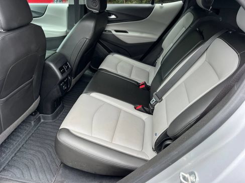 Used 2020 Chevrolet Equinox Premier AWD/4WD image 17