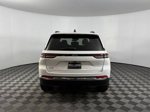 Used 2022 Jeep Grand Cherokee Limited 4xe w/ Luxury Tech Group II image 8