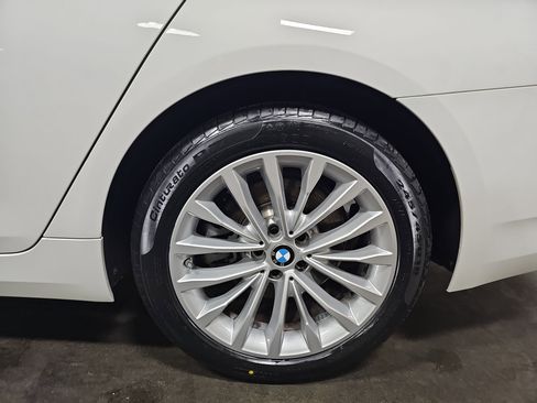 Certified 2023 BMW 530i w/ Executive Package image 36