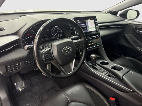 Used 2019 Toyota Avalon Touring w/ Advanced Safety Package FWD image 18