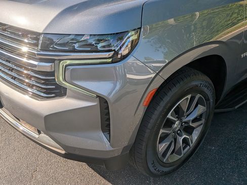 Used 2022 Chevrolet Tahoe LT w/ LT Signature Package AWD/4WD image 11