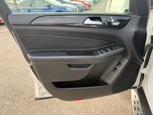 Used 2018 Mercedes-Benz GLS 450 4MATIC image 13