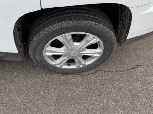 Used 2017 GMC Terrain SLE image 12