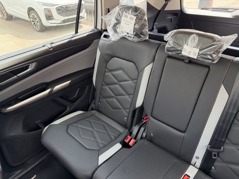 New 2026 Volkswagen Atlas Peak Edition AWD/4WD image 29